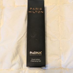 Paris Hilton Pro D.N.A. Dual Action Cleansing Gel